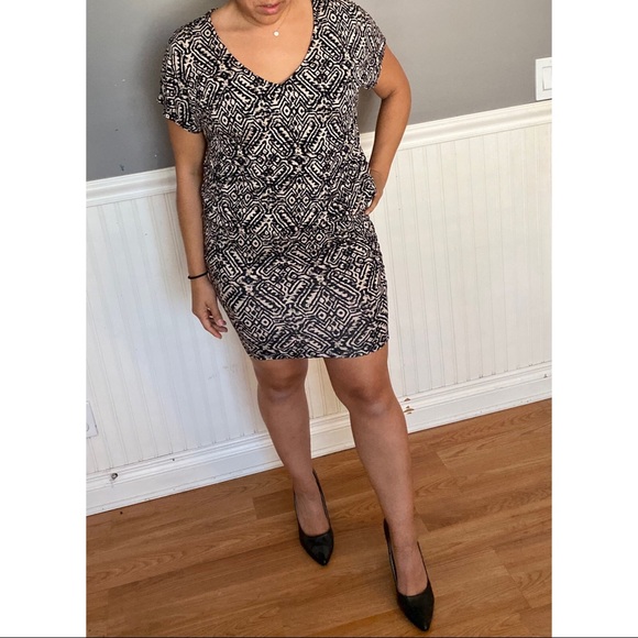 i JEANS BY BUFFALO TRIBAL MAZE DRESS SZ M 🖤 - Picture 3 of 8